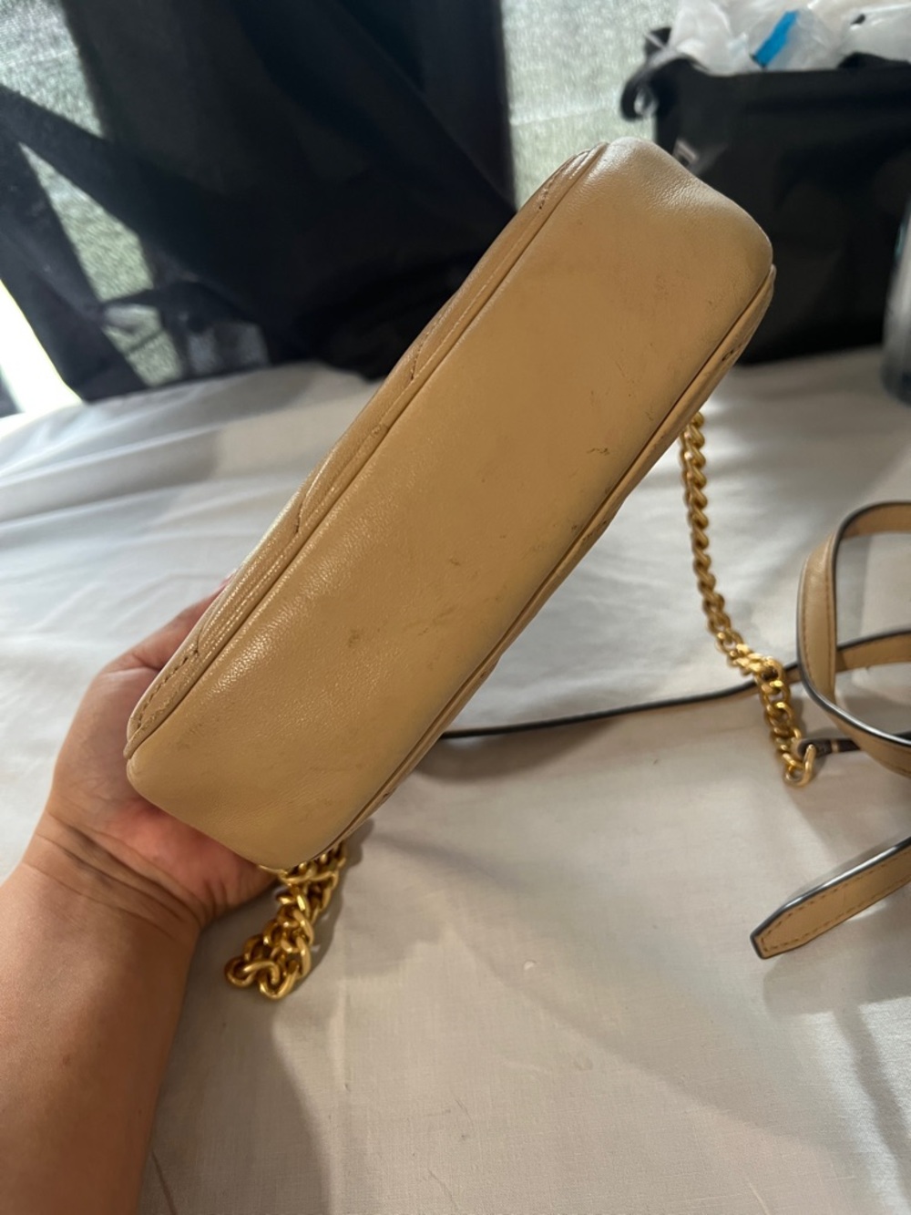 Tory Burch Beige Chevron Quilted Camera Crossbody with Gold Hardware - Picture 6 of 8